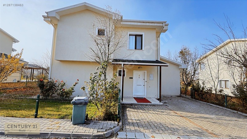 Gölbaşı Bahçelievler'de Gülkent Göl Villaların'da Satılık Villa