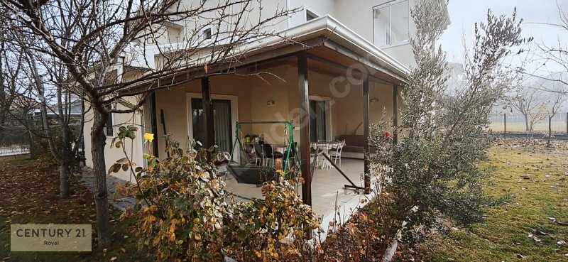 Gölbaşı Bahçelievler'de Gülkent Göl Villaların'da Satılık Villa — fotoğraf 29