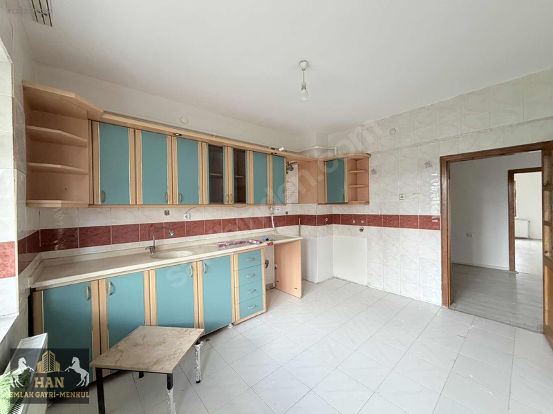 Ataşehır Mah Park 23 Karşısı Kiralık 3+1 Arakat Daire — fotoğraf 5