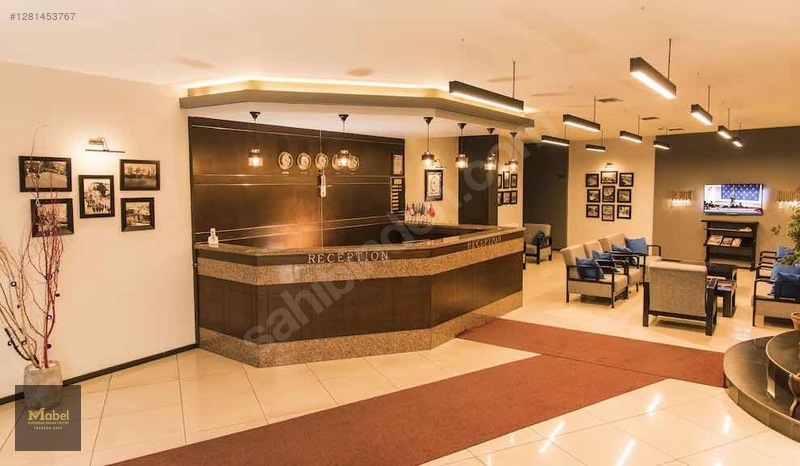 Mabel' Den Meydan Da Satılık Kiracılı Otel — fotoğraf 3