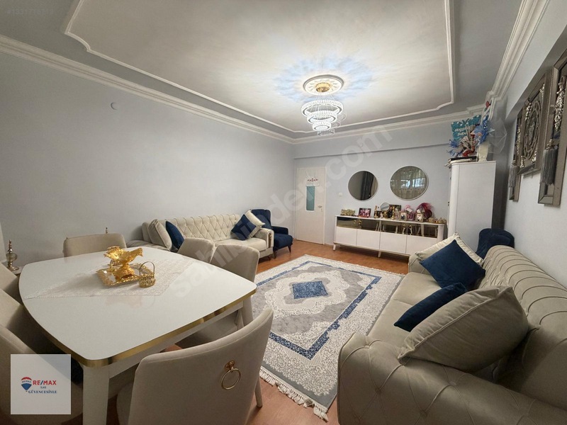 Remax İlke'den Kombina'da 3+1 Satılık Temiz Bodrum — fotoğraf 5