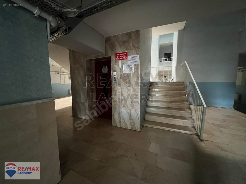 Re/max Lacivert'ten Yıldızkent'te Kiralık 3+1 Daire — fotoğraf 2