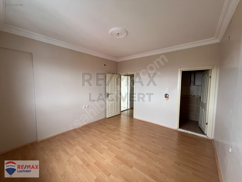 Re/max Lacivert'ten Yıldızkent'te Kiralık 3+1 Daire — fotoğraf 15
