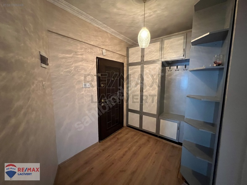 Re/max Lacivert'ten Yıldızkent'te Kiralık 3+1 Daire — fotoğraf 16