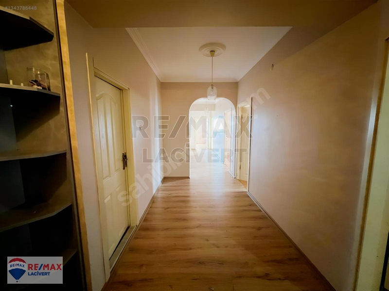 Re/max Lacivert'ten Yıldızkent'te Kiralık 3+1 Daire — fotoğraf 17