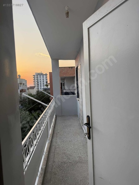 Yaman Emlaktan Cengiz Topel Mah Otogar Karşısı Satlık 3+1 Daire — fotoğraf 5