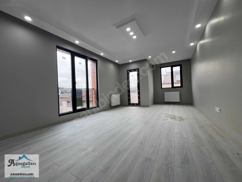 Sancaktepe Satılık 5+2 İskanlı Asansörlü Kullanışlı Üst Dubleks — fotoğraf 3