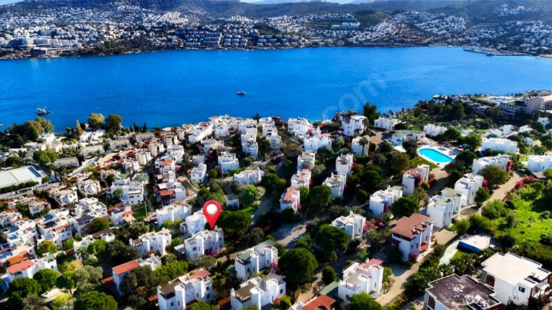 Gündoğanda Geniş Bahçeli Özel Tapulu Plajlı Fırsat İkiz Villa — fotoğraf 2
