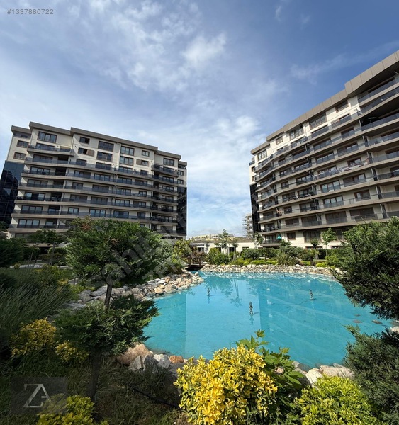 Pendik Sima Garden Sitesinde Ebeveyn Banyolu 2,5+1 Ara Kat Za560