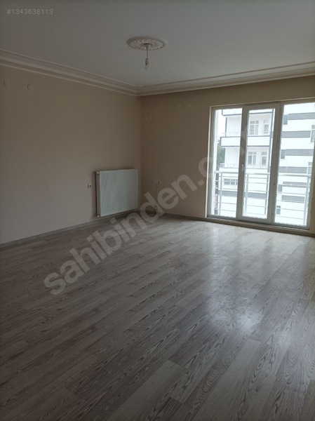 Cadde Üstü Kiralık 2+1 Daire — fotoğraf 2