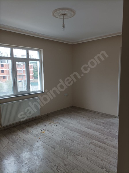 Cadde Üstü Kiralık 2+1 Daire — fotoğraf 3