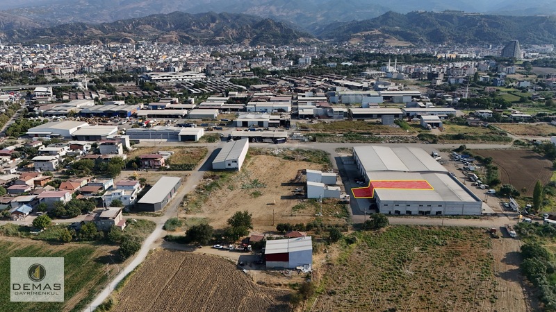 Salihli Zafer Mahallesi Sanayi Sitesinde 620 M² Satılık Dükkan — fotoğraf 4