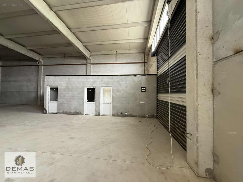 Salihli Zafer Mahallesi Sanayi Sitesinde 620 M² Satılık Dükkan — fotoğraf 11