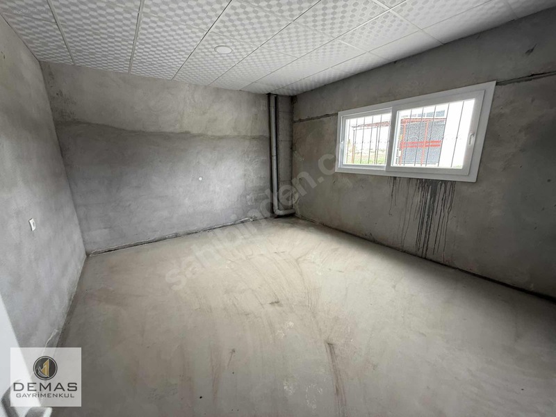 Salihli Zafer Mahallesi Sanayi Sitesinde 620 M² Satılık Dükkan — fotoğraf 13