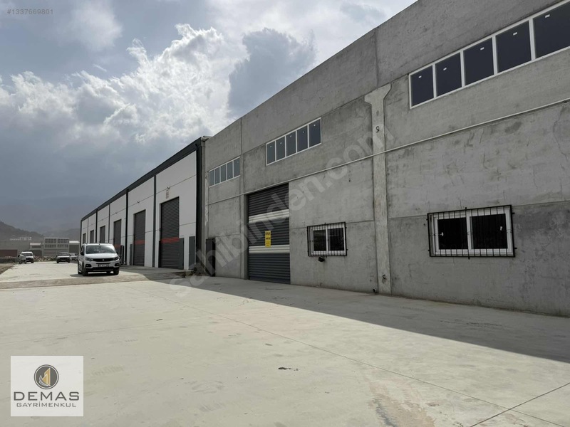 Salihli Zafer Mahallesi Sanayi Sitesinde 620 M² Satılık Dükkan — fotoğraf 29