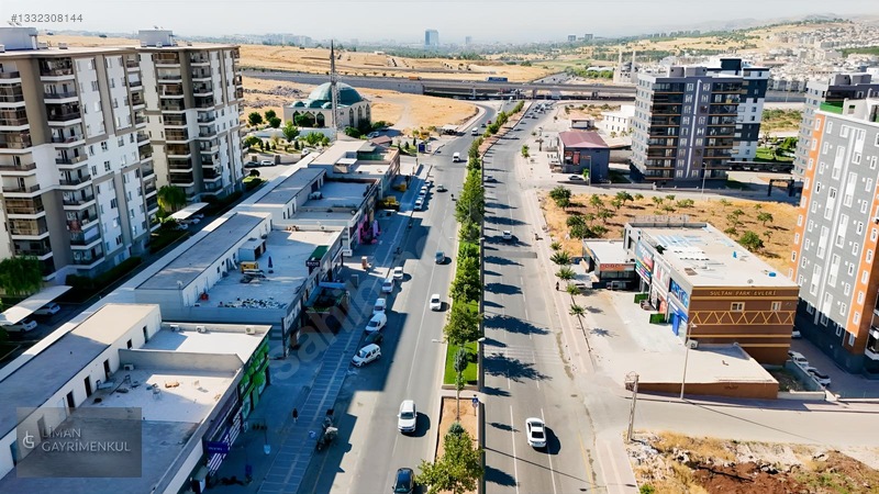 Salih Yaşar'dan Ataşehir Bulvarına Sıfır Köşebaşı Satılık Parsel — fotoğraf 3