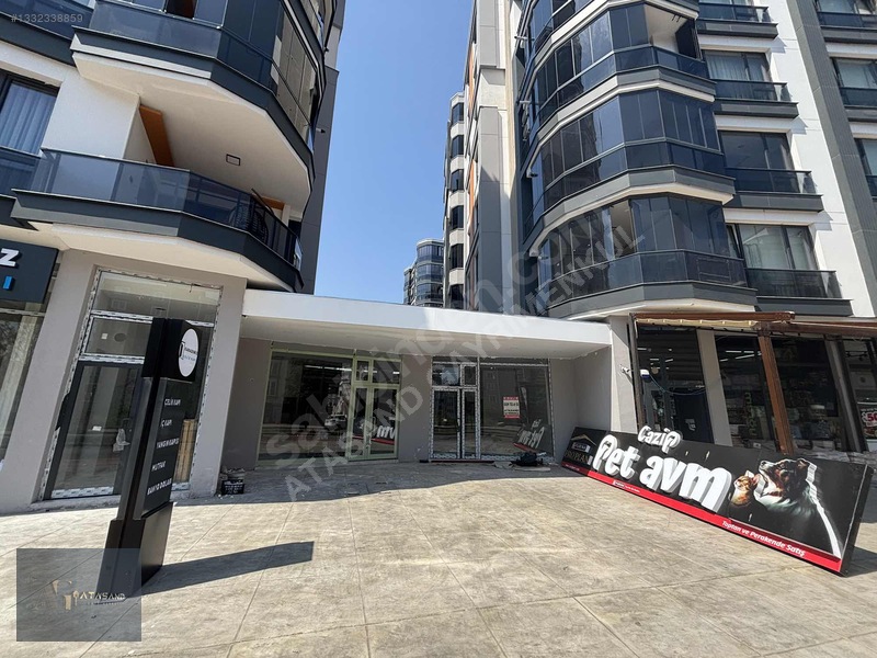 Cağaloğlu'nun En Prestijli Noktasında 230m² Kiralık Dükkan — fotoğraf 2