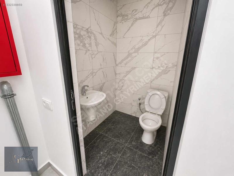 Cağaloğlu'nun En Prestijli Noktasında 230m² Kiralık Dükkan — fotoğraf 7