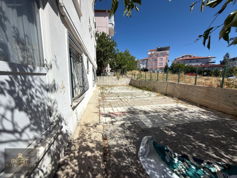 Güzel Konumda 3+1 Kök Tapu Ebeveynli Kilerli Çift Balkonlu Daire — fotoğraf 22