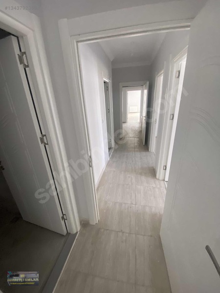 Gurbetçi Emlaktan Satılk Yenıce Harmandalı Cami Yakını 4+1 2.kat — fotoğraf 9