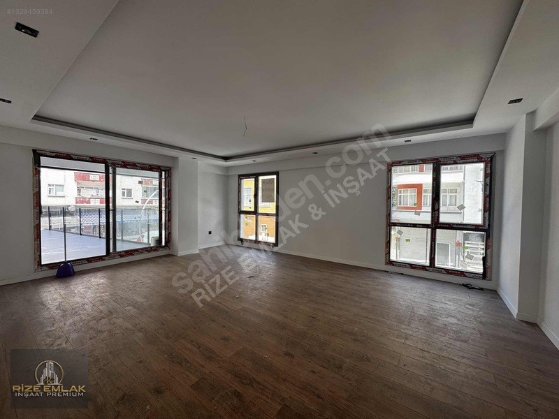 Rize Müftü Mah. Şimal Avm Yanı Lüks Sitede Kiralık 4+1 Daire — fotoğraf 2