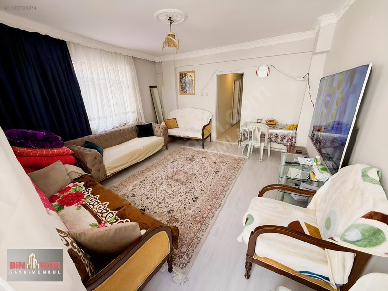Bin Yapı'dan Yunusemre Mah. Satılık Ara Kat Balkonlu 1+1 Daire — fotoğraf 5