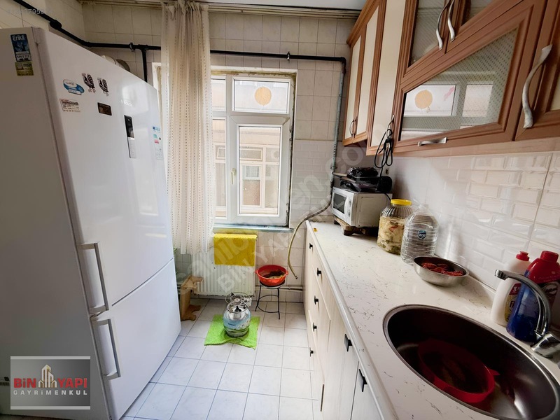 Bin Yapı'dan Yunusemre Mah. Satılık Ara Kat Balkonlu 1+1 Daire — fotoğraf 8
