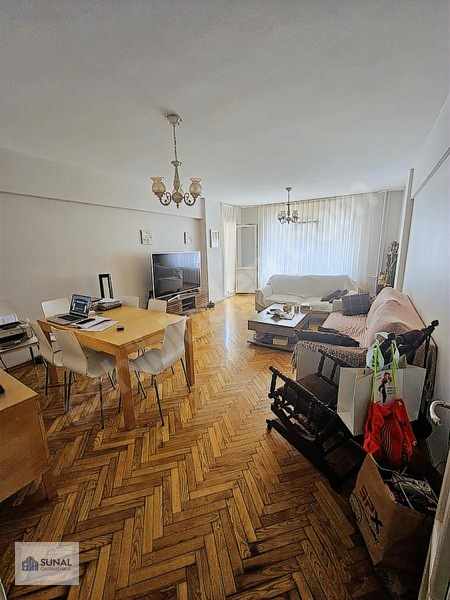 Validebağ Korusu Karşısı Köşk Sitesinde 3+1 Geniş Arakat Daire — fotoğraf 4