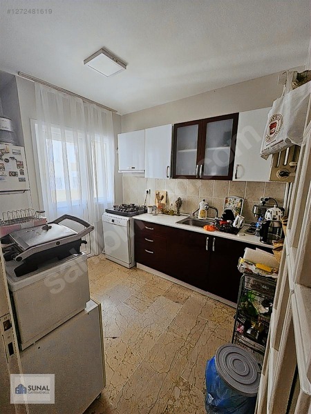 Validebağ Korusu Karşısı Köşk Sitesinde 3+1 Geniş Arakat Daire — fotoğraf 6