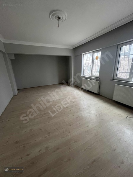 Lıder Gruptan Pıremır'de 2+1 110 M2 Bahçelı Kıralık Daıre — fotoğraf 3