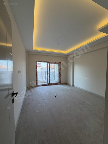 Bergama Merkez E.banyolu 2+1 Doğalgazlı-klima-3 Lü Ankastre Set — fotoğraf 14