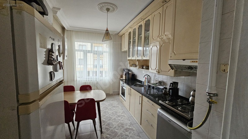 Kristal Gayrimenkul'den 3+1 Ferah Manzaralı Daire — fotoğraf 24