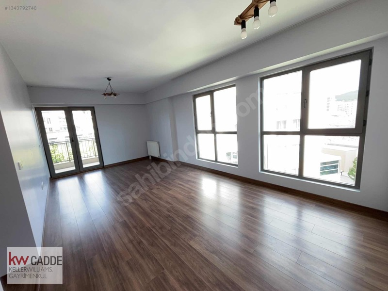 Nef Çamlıtepede 2+1 Kapalı Mutfaklı Kiralık — fotoğraf 2