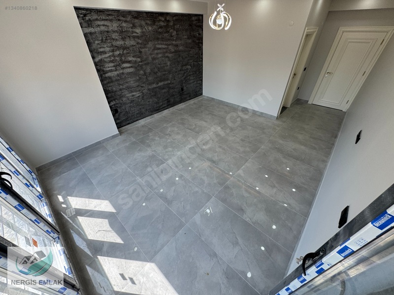 Nergisten Zeytinlide Girişte Odası Olan Ayrı Mutfaklı 4+1 Villa — fotoğraf 28