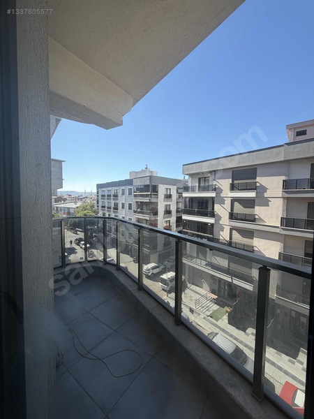 Bergama Merkezde Doğalgazlı Kiralık Arakat 2+1 Daire — fotoğraf 6