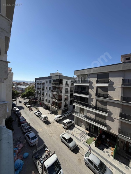 Bergama Merkezde Doğalgazlı Kiralık Arakat 2+1 Daire — fotoğraf 9
