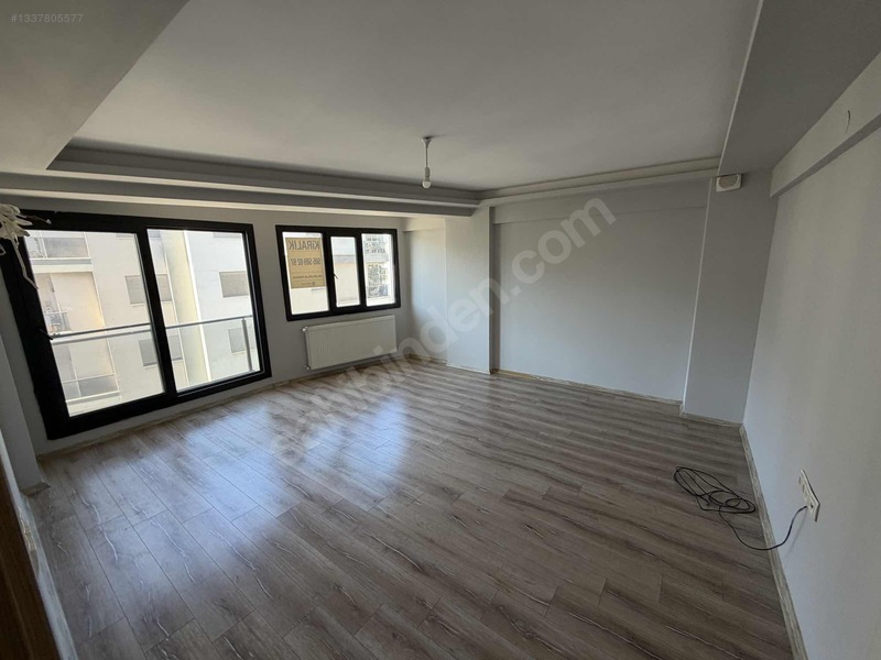 Bergama Merkezde Doğalgazlı Kiralık Arakat 2+1 Daire — fotoğraf 18