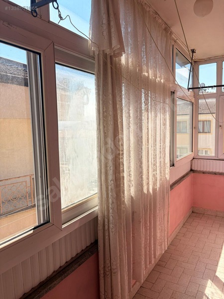 Karabük Araştırma Hastanesine Yakın Balkonlu Kullanışlı Geniş3+1 — fotoğraf 8