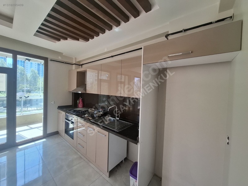 Safir Emlak'tan Tekel Civarında 2+1 Kiralık Lüks Daire — fotoğraf 3