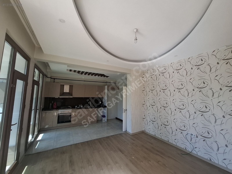 Safir Emlak'tan Tekel Civarında 2+1 Kiralık Lüks Daire — fotoğraf 6