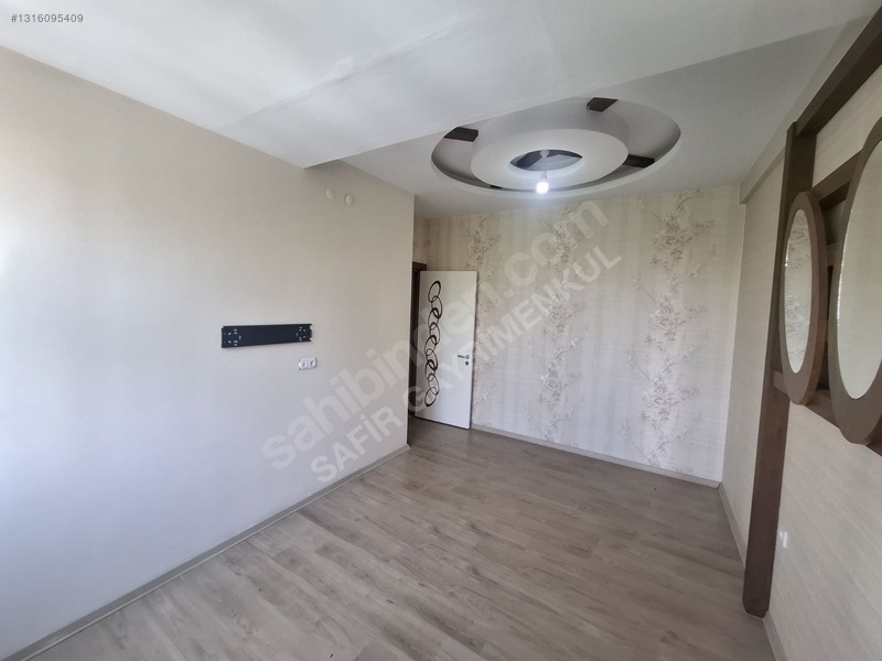 Safir Emlak'tan Tekel Civarında 2+1 Kiralık Lüks Daire — fotoğraf 23