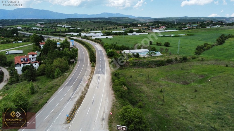Egemen Emlak'tan Kastamonu Yoluna Cephe Satılık Tarla — fotoğraf 7