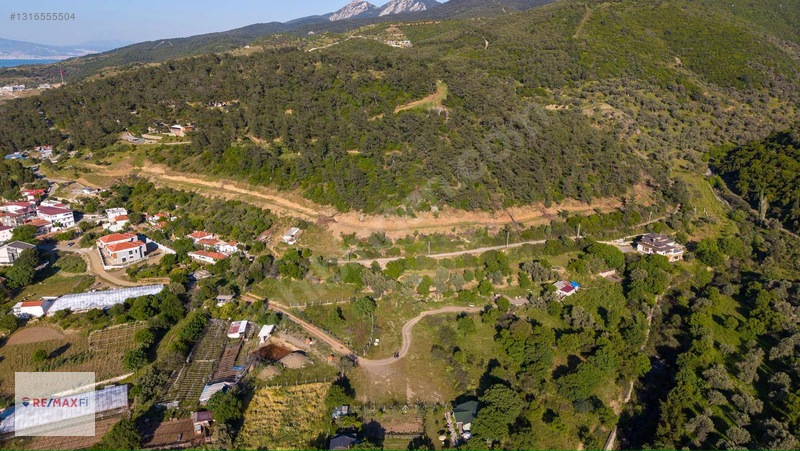 Güzelbahçe Yaka'da 1.601m² Elektrikli, Yolu Açık Arazi — fotoğraf 9