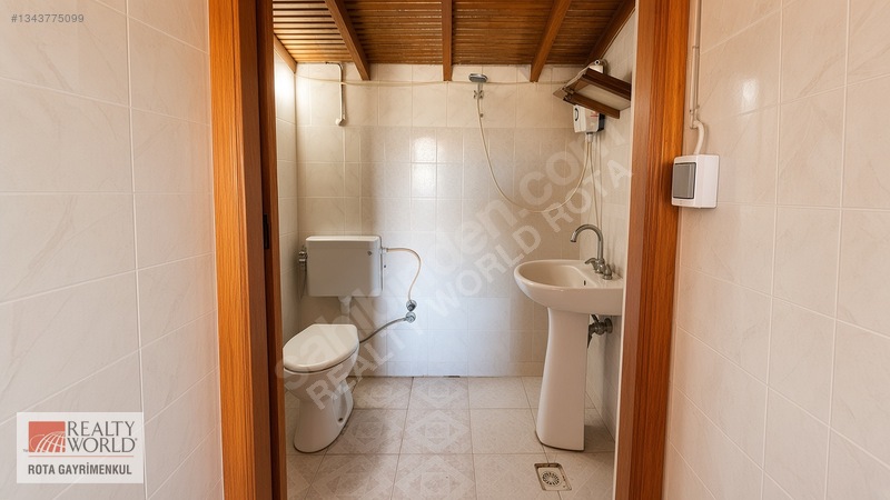Urla Çamlıçay'da Çatı Katı Kiralık Daire — fotoğraf 2