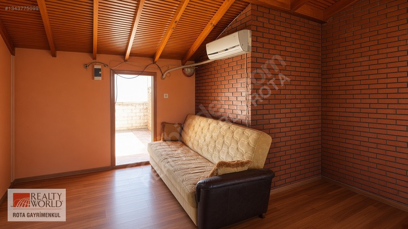 Urla Çamlıçay'da Çatı Katı Kiralık Daire — fotoğraf 6