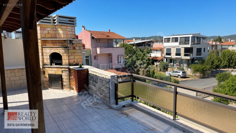 Urla Çamlıçay'da Çatı Katı Kiralık Daire — fotoğraf 10