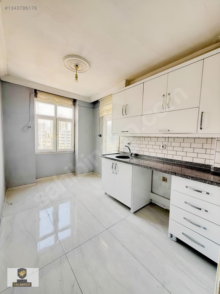 Beyazevlerin Tam Merkezinde Kapalı Mutfak 3+1 — fotoğraf 2