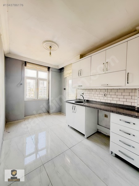 Beyazevlerin Tam Merkezinde Kapalı Mutfak 3+1 — fotoğraf 4
