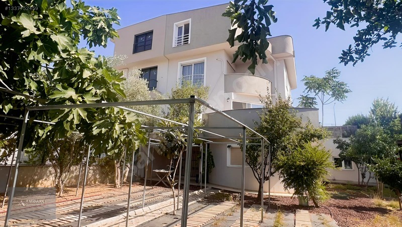 Ambarcı'dan Yelkide Geniş Bahçe Kullanımlı Kiralık Villa — fotoğraf 2