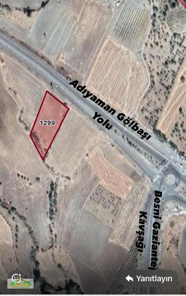 Adıyaman Gölbaşı Yoluna Cepheli Besni Kavşağında Satılık Tarla